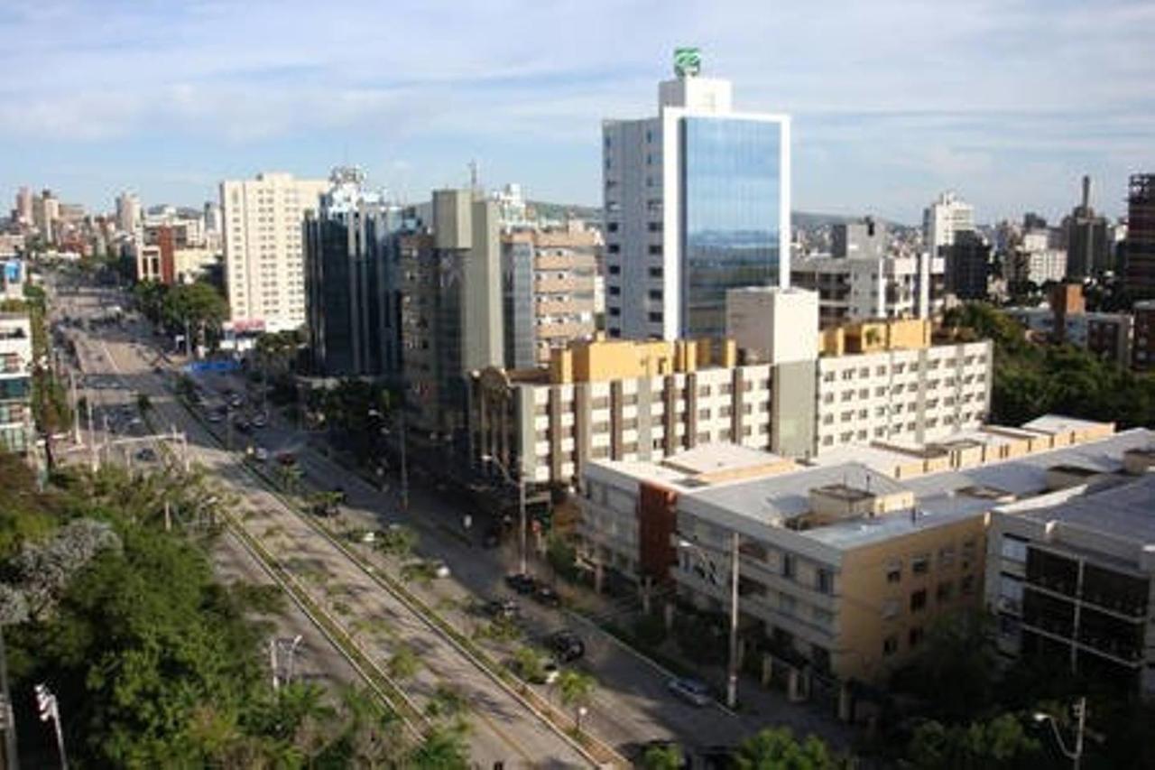 Suites E Quartos Na Avenida Carlos Gomes Порту-Алегри Экстерьер фото