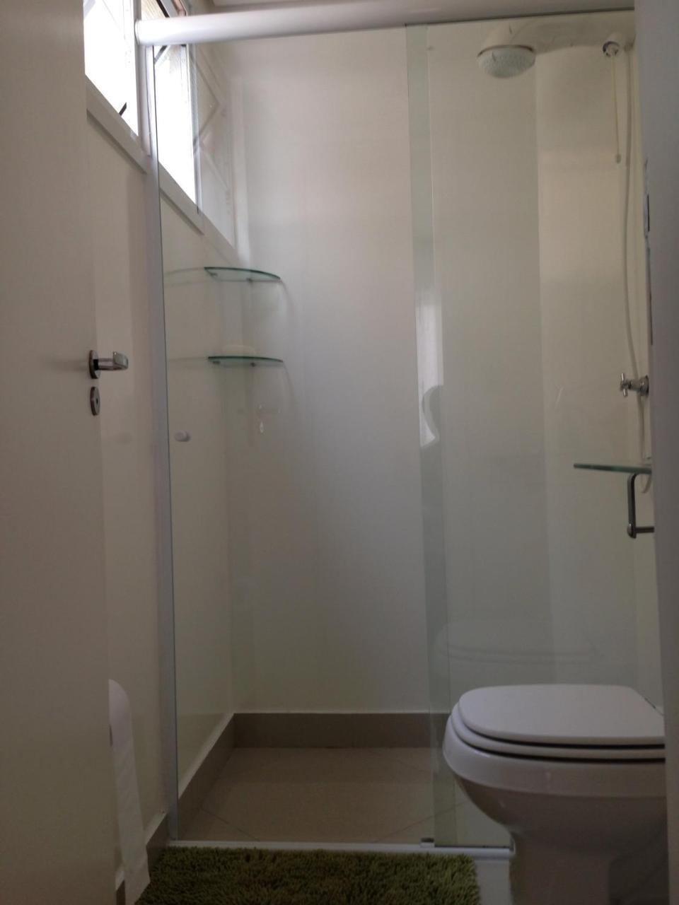 Suites E Quartos Na Avenida Carlos Gomes Порту-Алегри Экстерьер фото